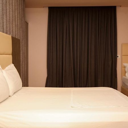 Hotel Aliko Влёра Экстерьер фото