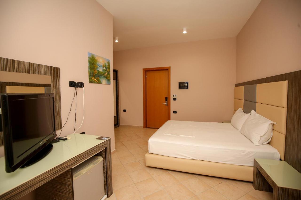 Hotel Aliko Влёра Экстерьер фото