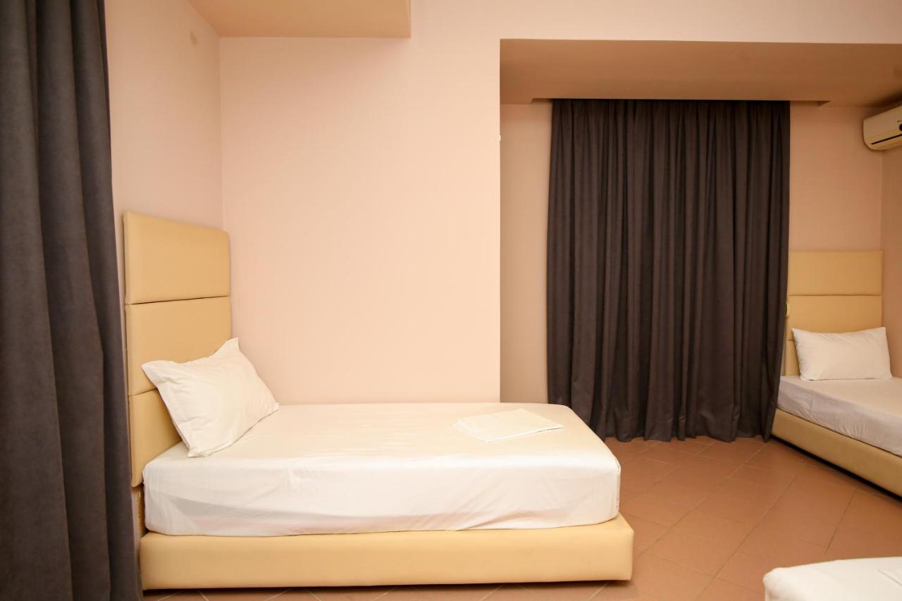 Hotel Aliko Влёра Экстерьер фото