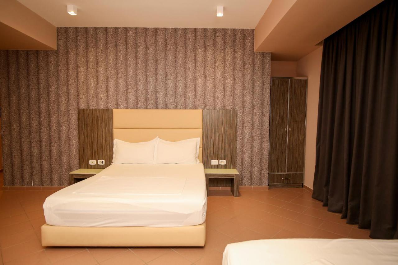 Hotel Aliko Влёра Экстерьер фото